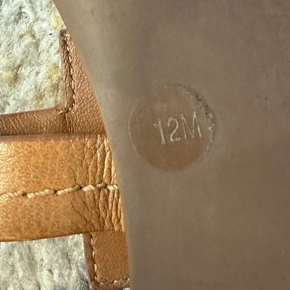 Tory Burch Phoebe leather sandal camel tan brown, size 12 - Picture 3 of 13